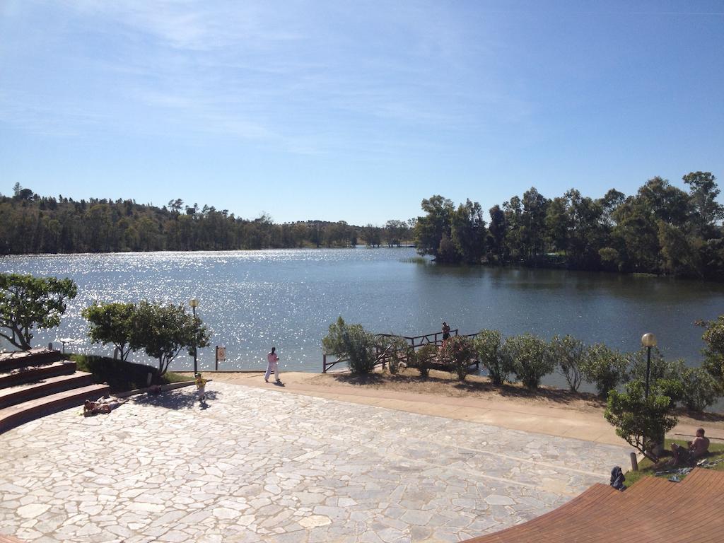 Alojamentos Oasis แมร์โตลา ภายนอก รูปภาพ