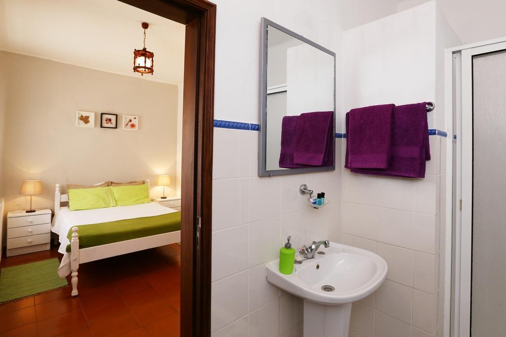 Alojamentos Oasis แมร์โตลา ห้อง รูปภาพ