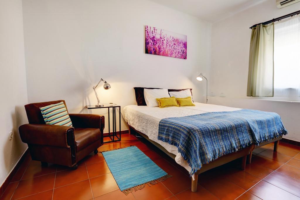 Alojamentos Oasis แมร์โตลา ห้อง รูปภาพ