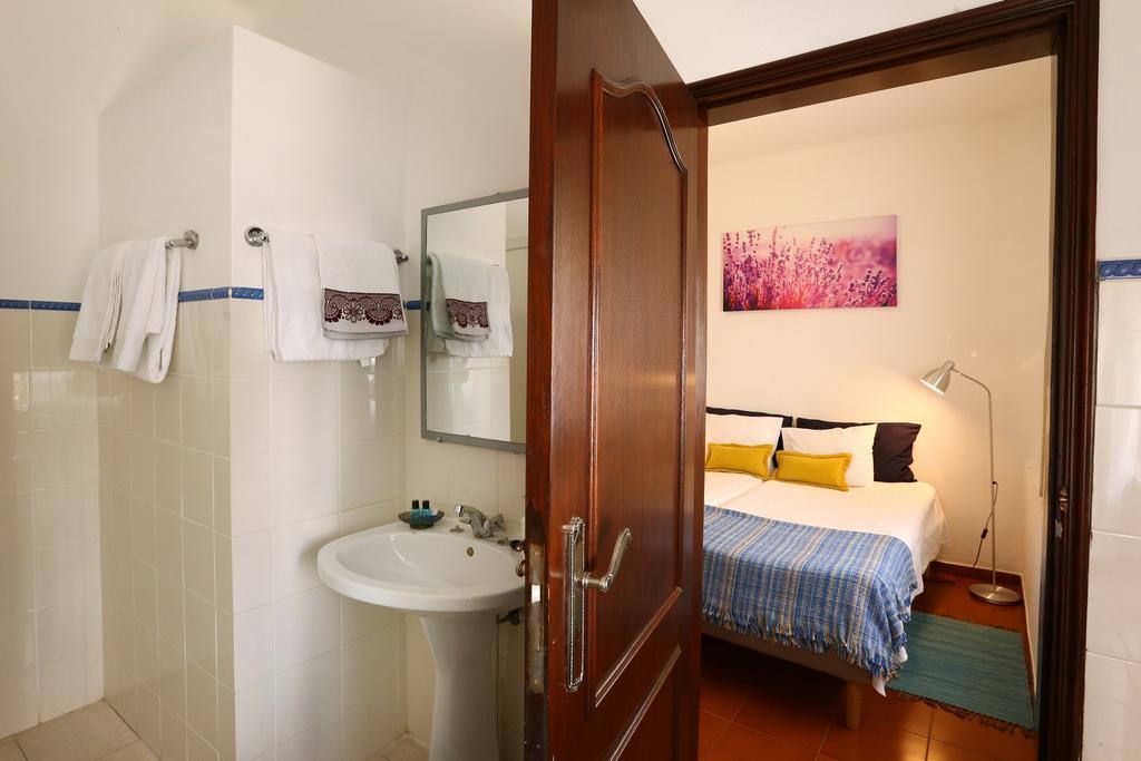 Alojamentos Oasis แมร์โตลา ห้อง รูปภาพ